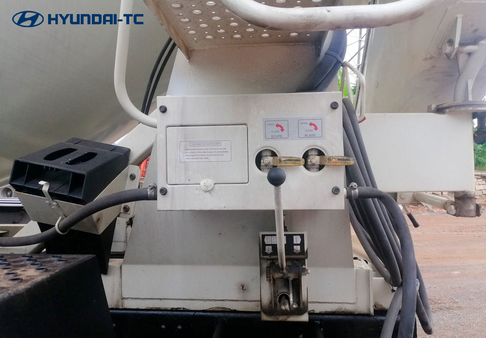 bang_dieu_khien_trung_tam_co_cau bon tron